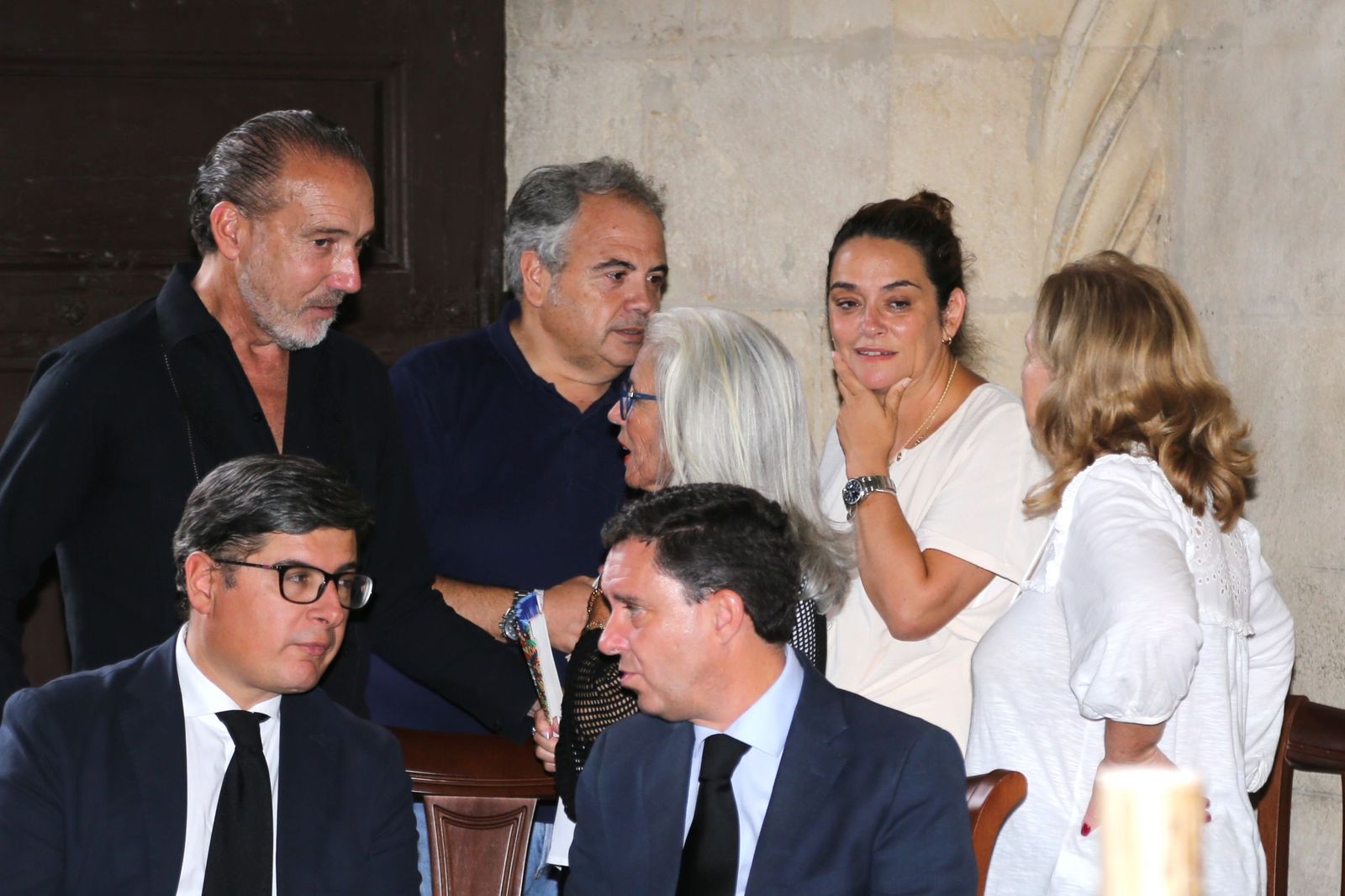 Famosos en la capilla ardiente de María Jiménez, todas las fotos