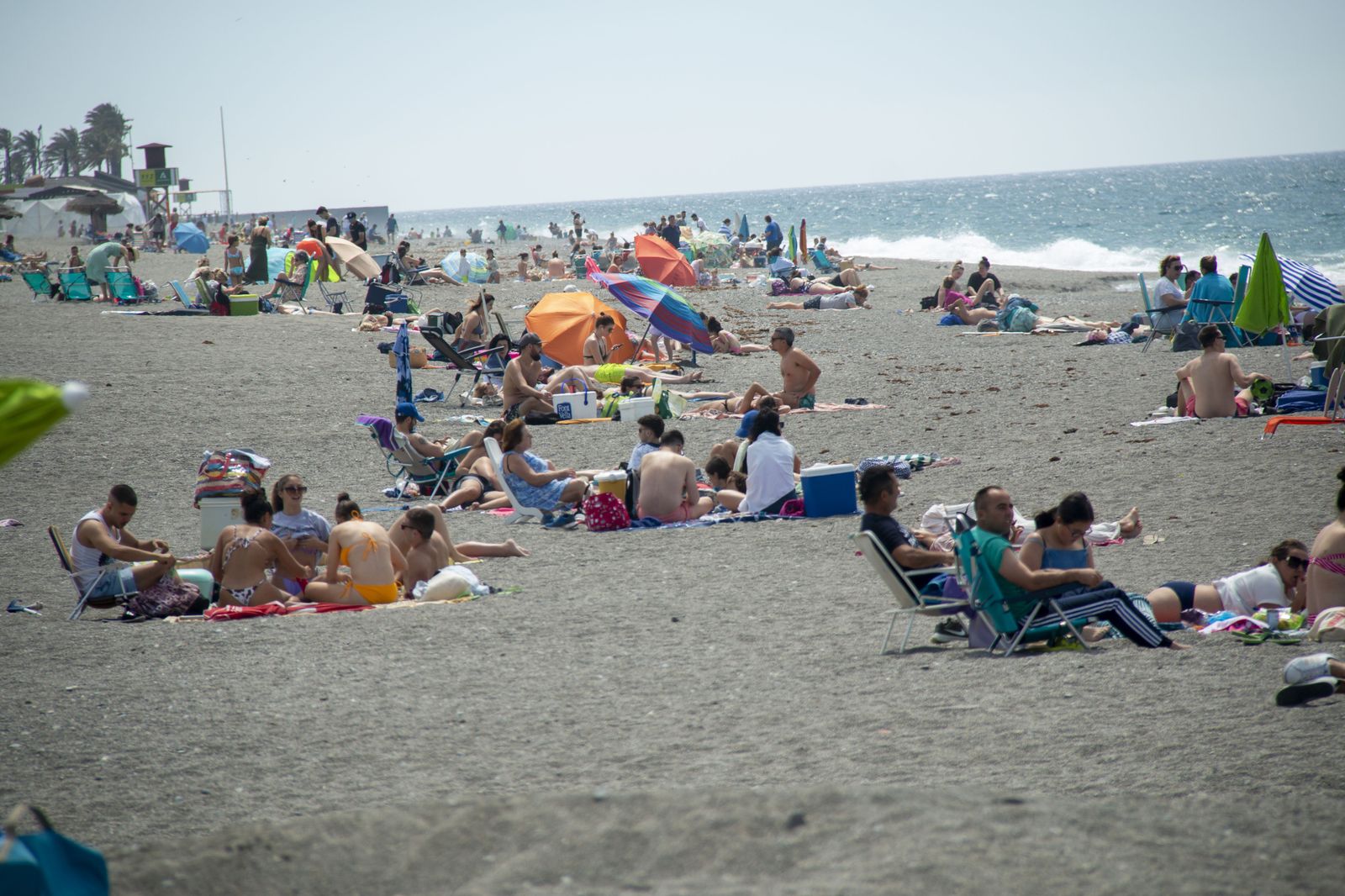 Sol, playa y relax: la Costa registra un puente de gran ocupación con las vistas puestas en el verano
