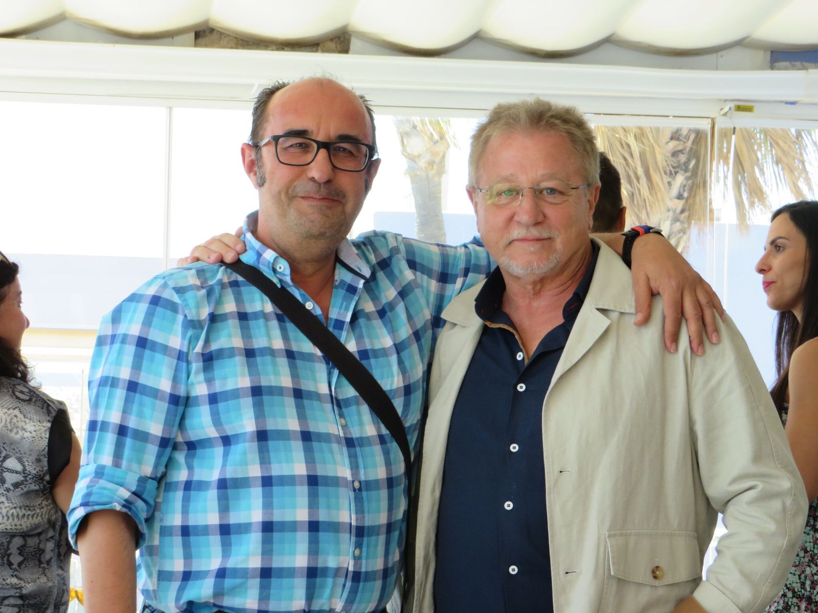 Homenaje a José Alcocer, el rostro y voz de la Comisaría de Almería durante 14 años