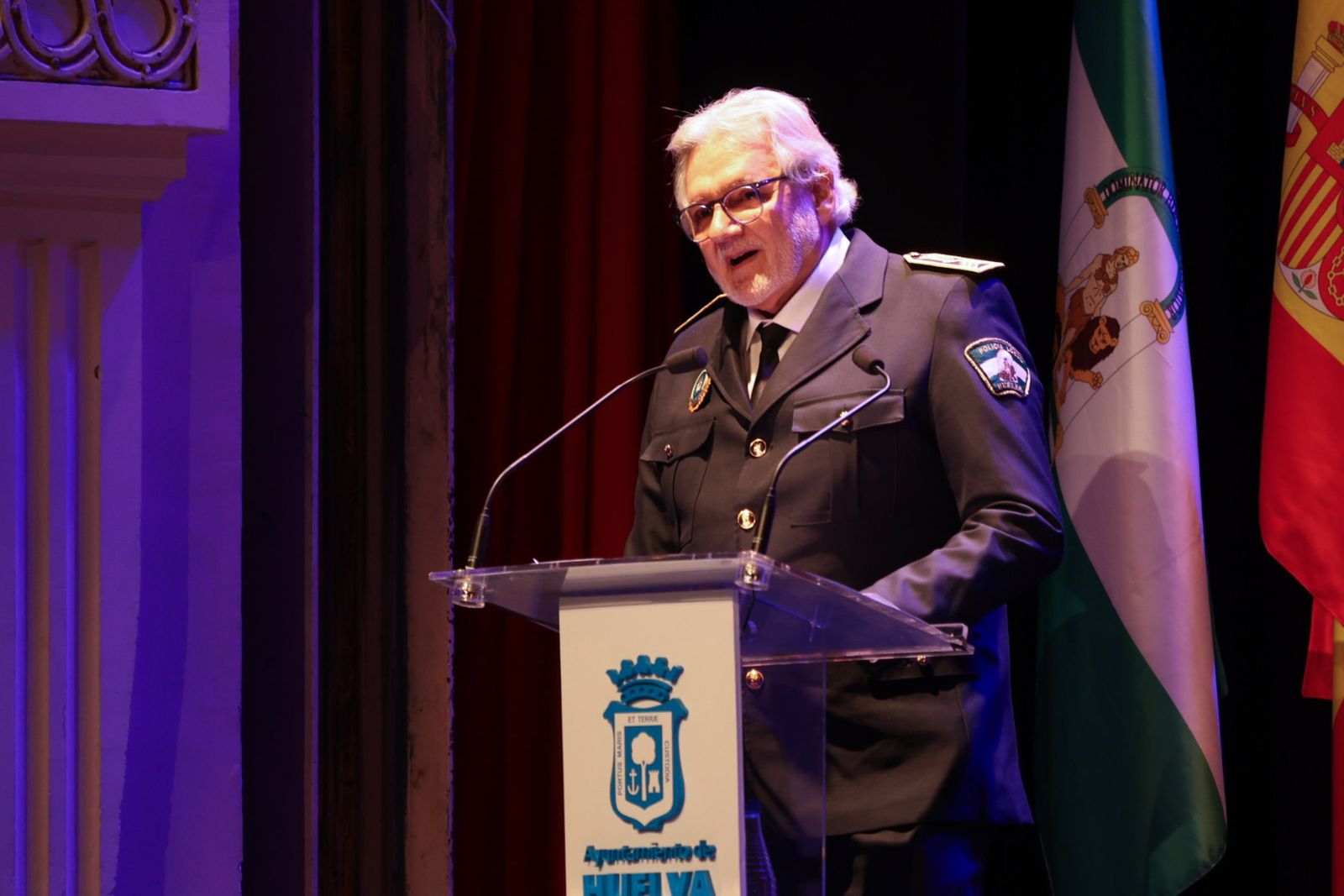 Fotografías de la entrega de honores y distinciones del Día de la Policía Local