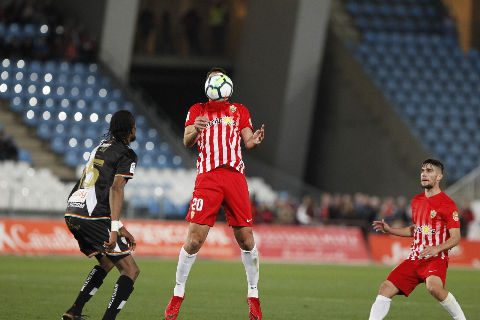 El UD Almería-Rayo Vallecano, en imágenes