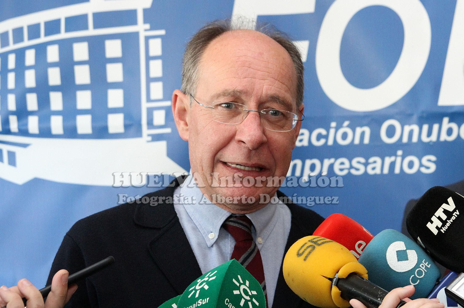 Mesa redonda en la FOE sobre retos y oportunidades de la transición energética, en imágenes