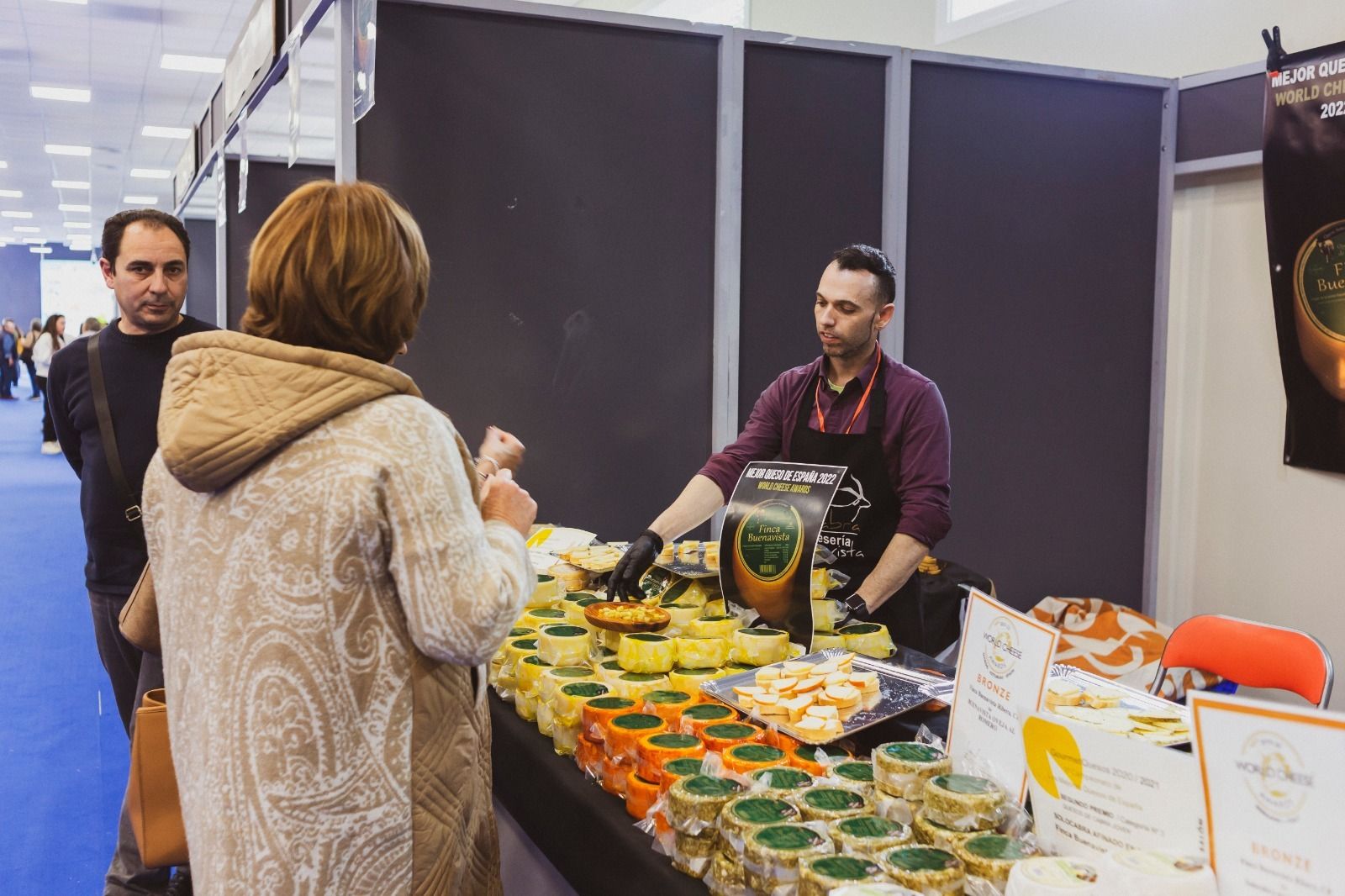 Un recorrido en imágenes por la Feria del Queso de Los Pedroches en Hinojosa del Duque
