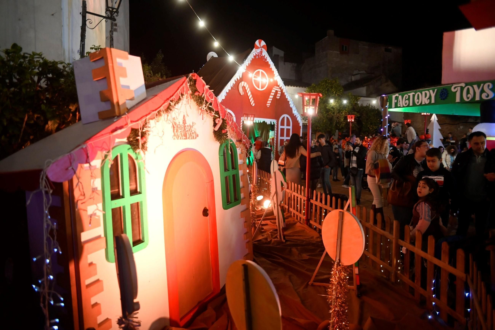 El poblado navideño del cine Fuenseca de Córdoba, en imágenes