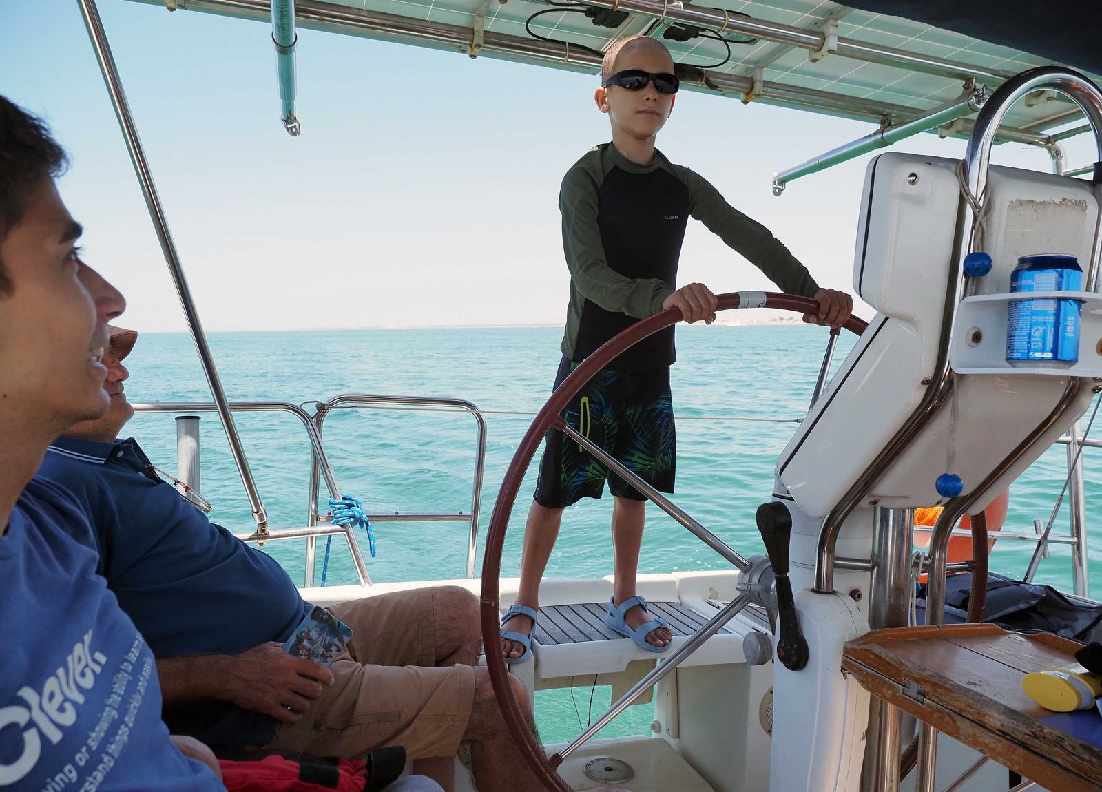 'Navega con Álvaro', la sesión de quimioterapia en Huelva, en imágenes