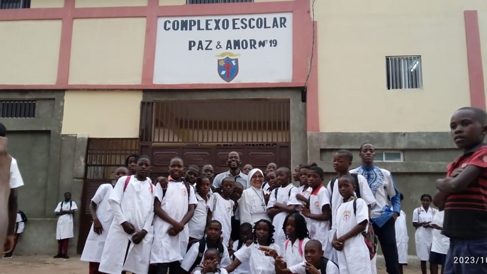 La escuela que se ha construido en Angola gracias a la cooperación de Manos Unidas