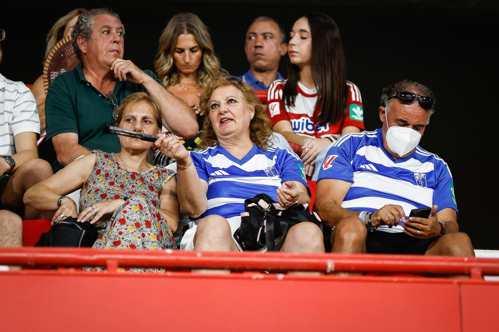 Encuéntrate en la grada de Los Cármenes en el Granada-Mirandés