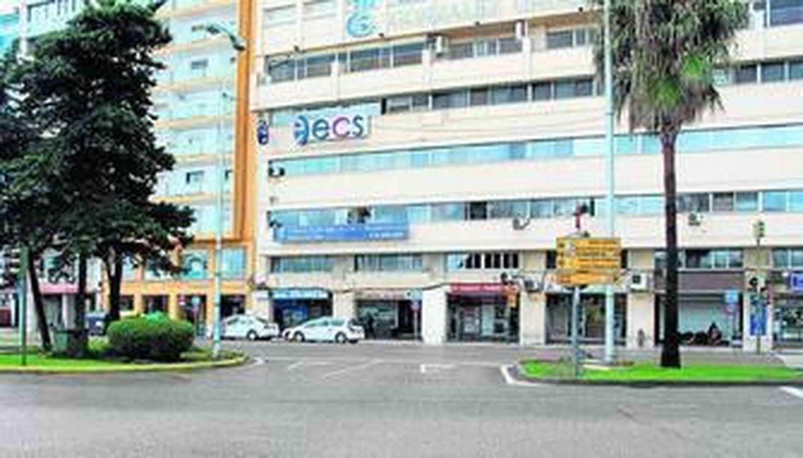 La acera de la Marina, que será objeto de un importante proyecto.