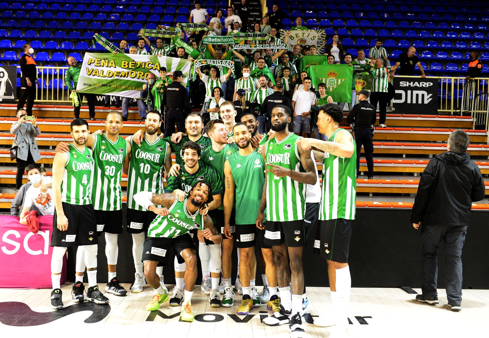 Las imágenes de la fiesta del Coosur Betis