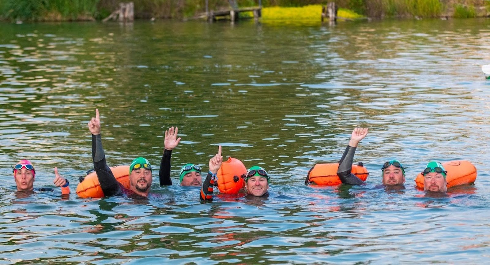 Triatlón a lo largo del Guadalquivir a beneficio de la Fundación Vicente Ferrer