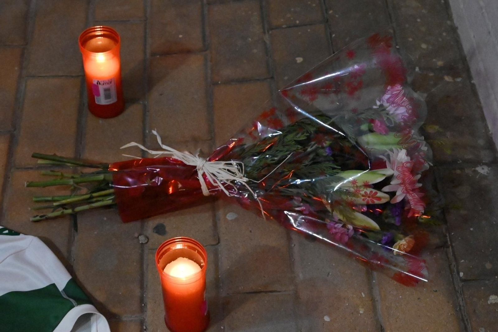 El homenaje del Córdoba CF a Álvaro Prieto a las puertas de El Arcángel, en imágenes