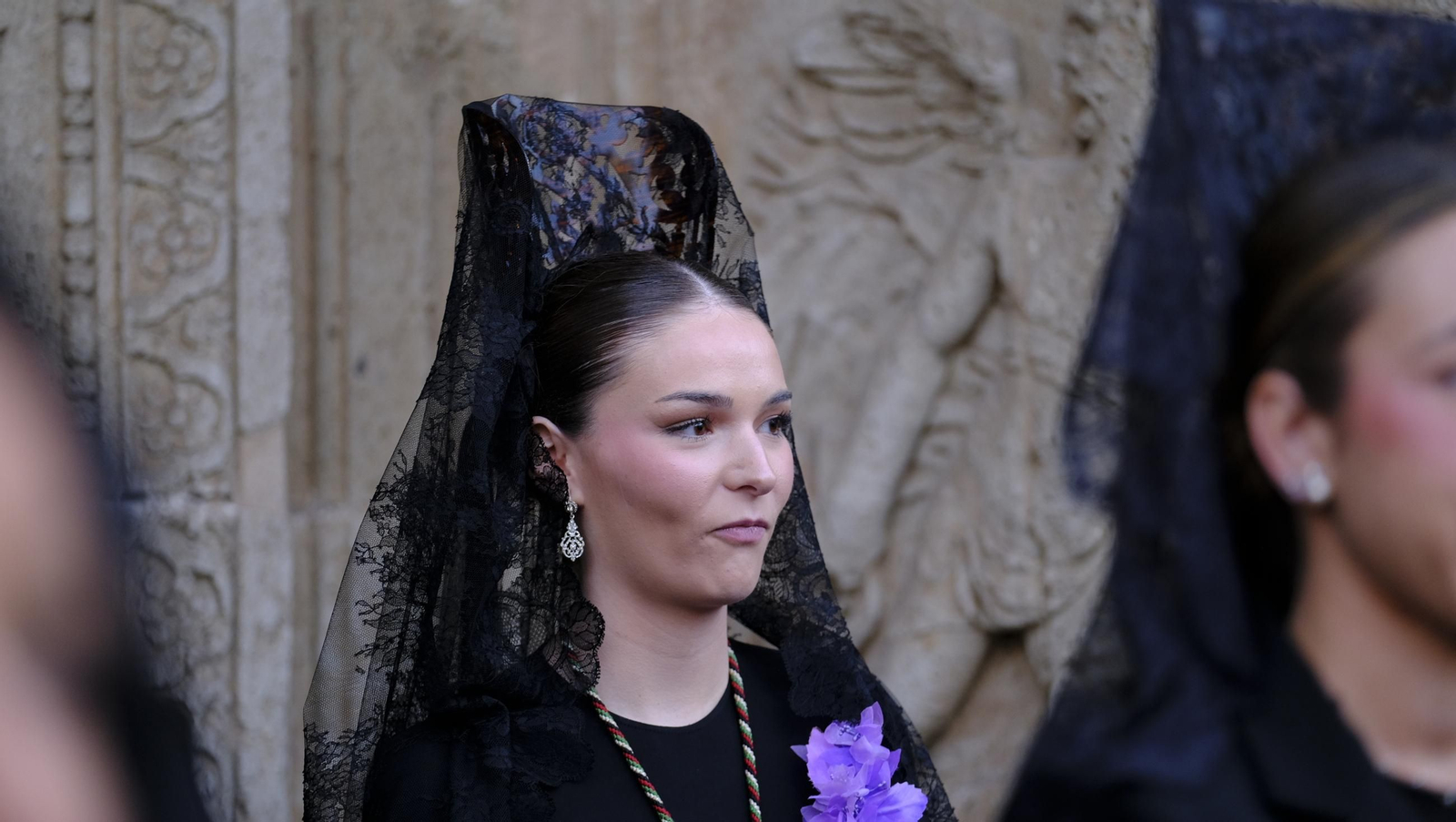 Estudiantes en la Semana Santa de Almería 2025