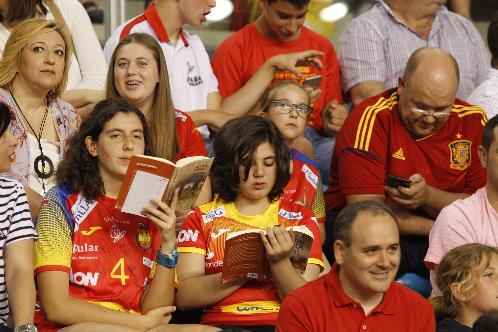 Fotogalería España-Suecia. Balonmano. Palacio Juegos Mediterráneos. Almería