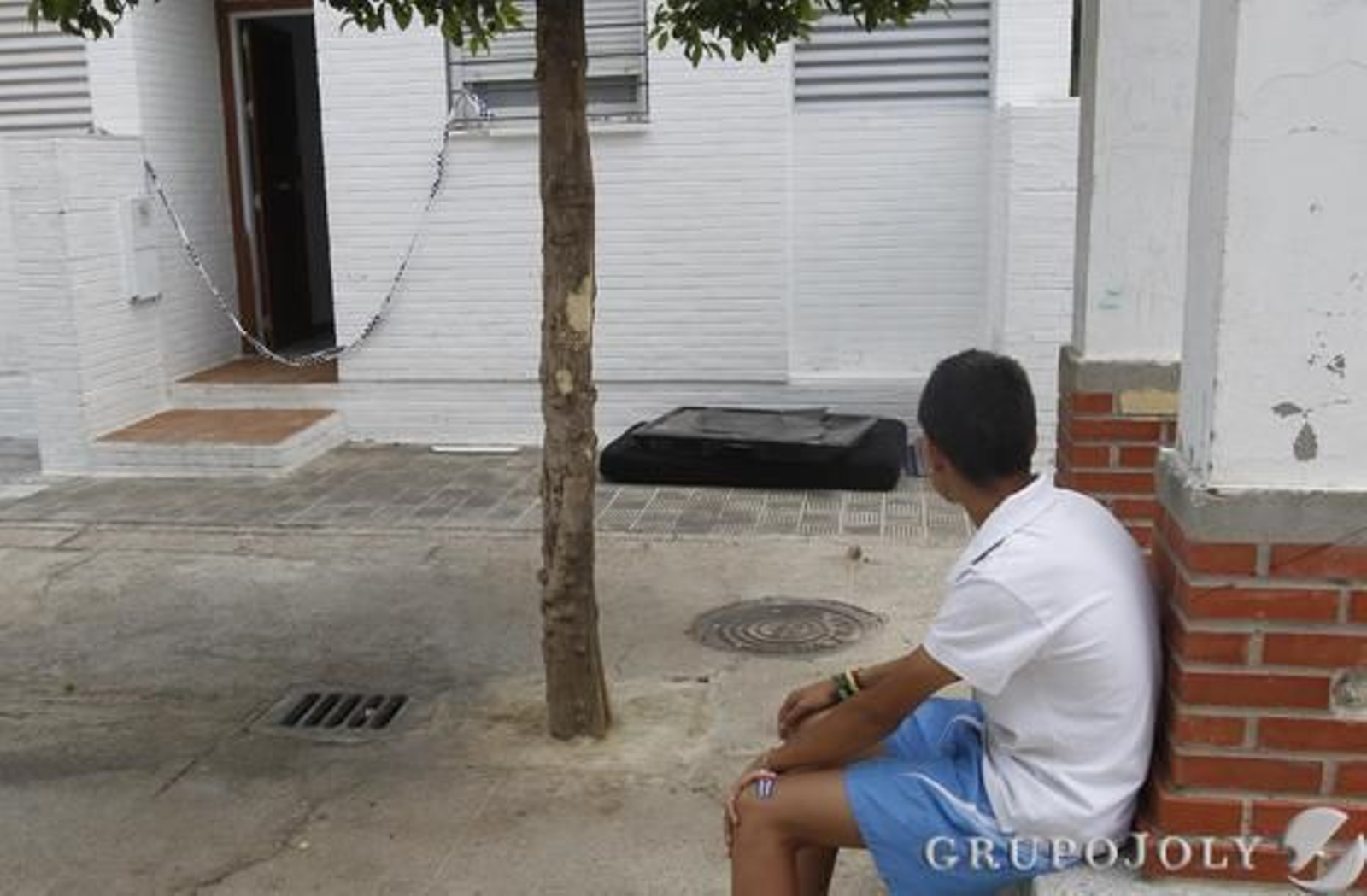 Estado de las viviendas el día después de los incidentes. / Juan Carlos Muñoz