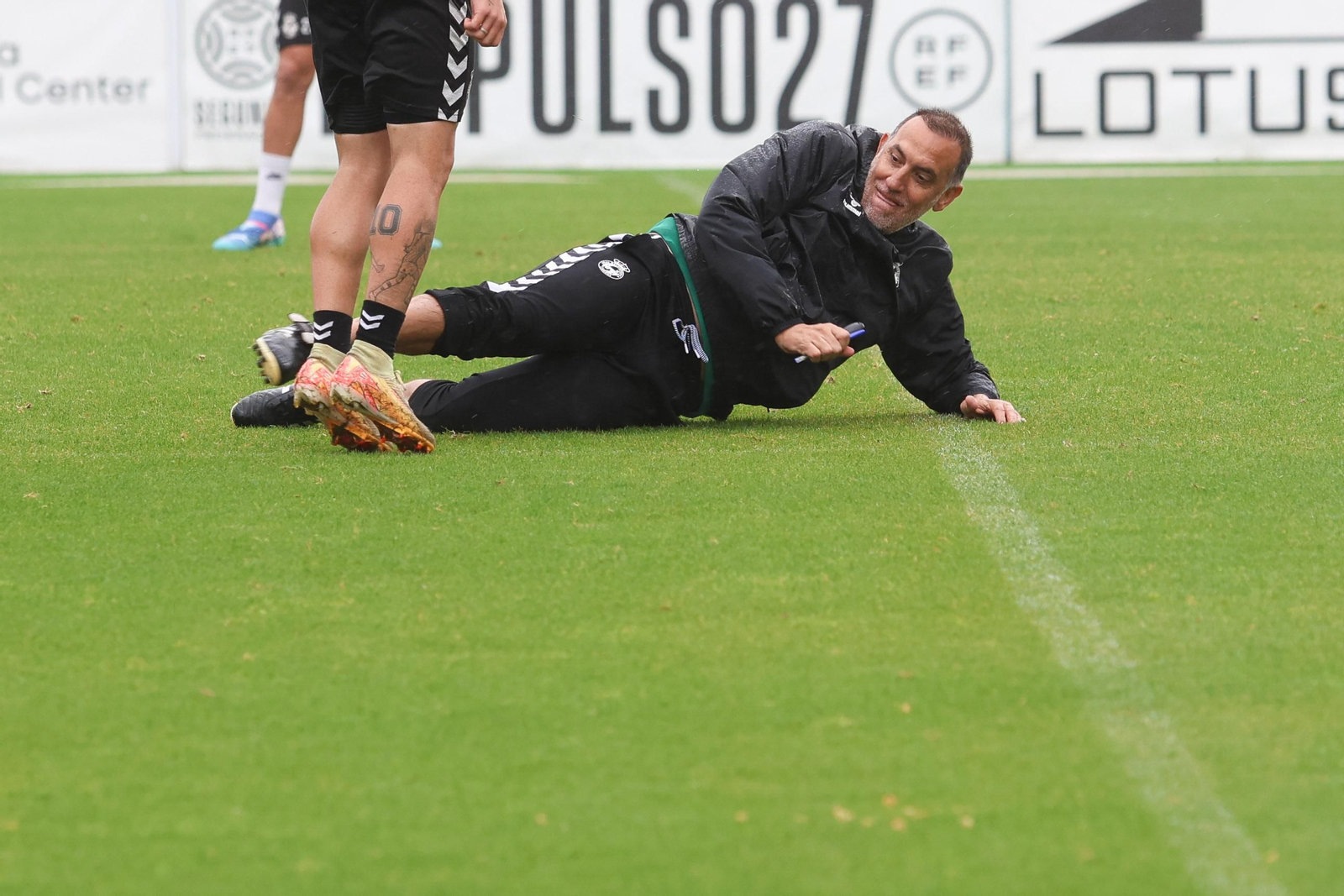 Las fotos del entrenamiento de la Balona previo a su final con el Villanovense