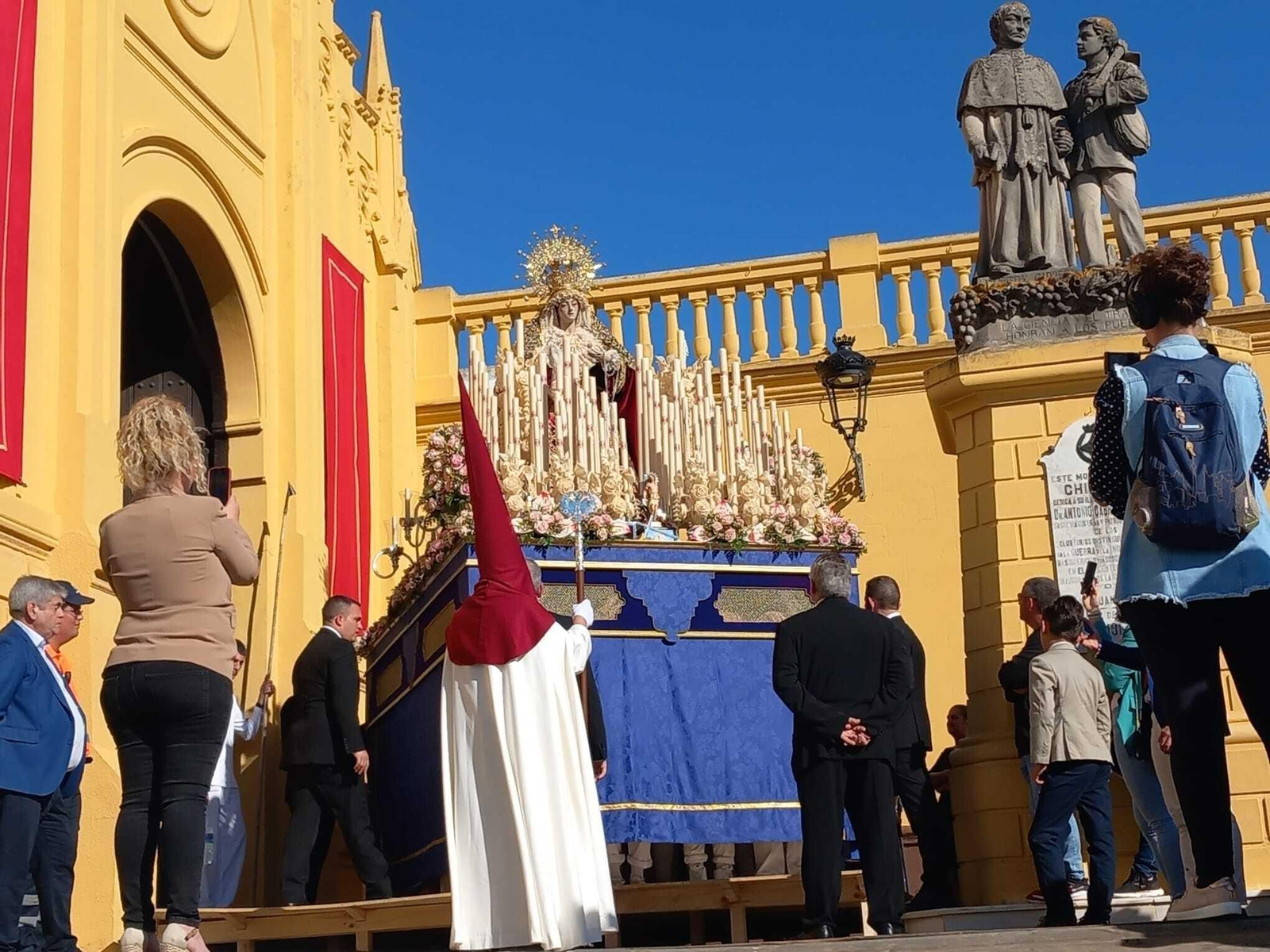 Las imágenes del Domingo de Ramos en Chiclana con La Borriquita y El Huerto