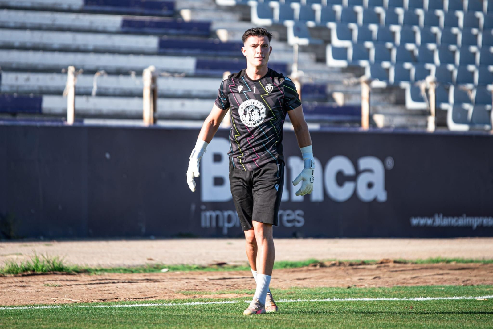 Rabanillo, en un calentamiento.