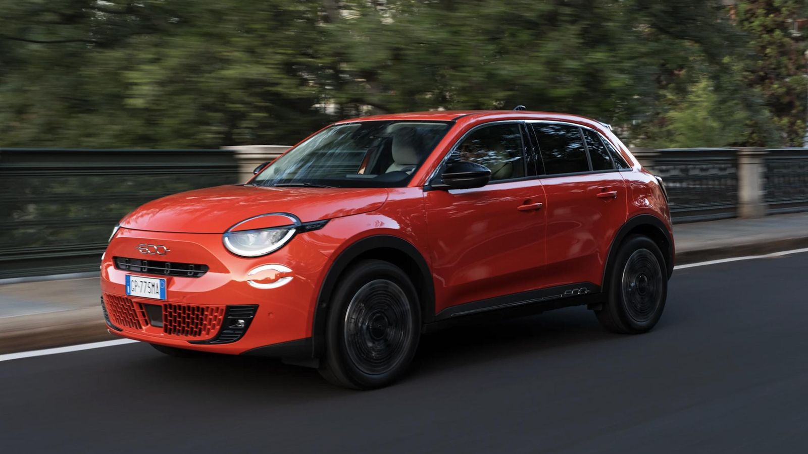 Por ahora, este SUV sólo está disponible con un motor eléctrico. Llegarán, más adelante, térmicos microhibridados.