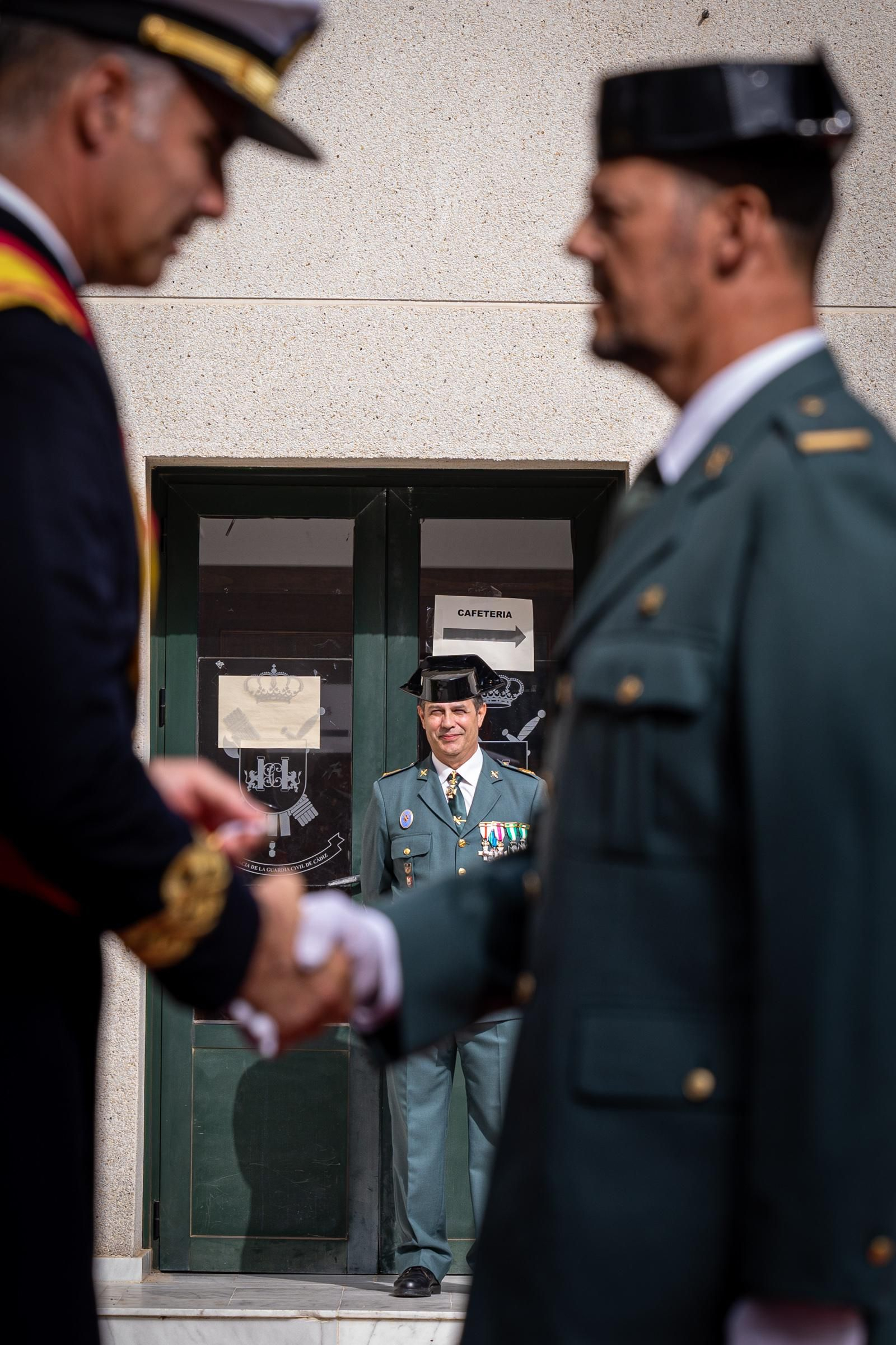 Imágenes de los actos de la Guardia Civil en Cádiz por la festividad de la Virgen del Pilar