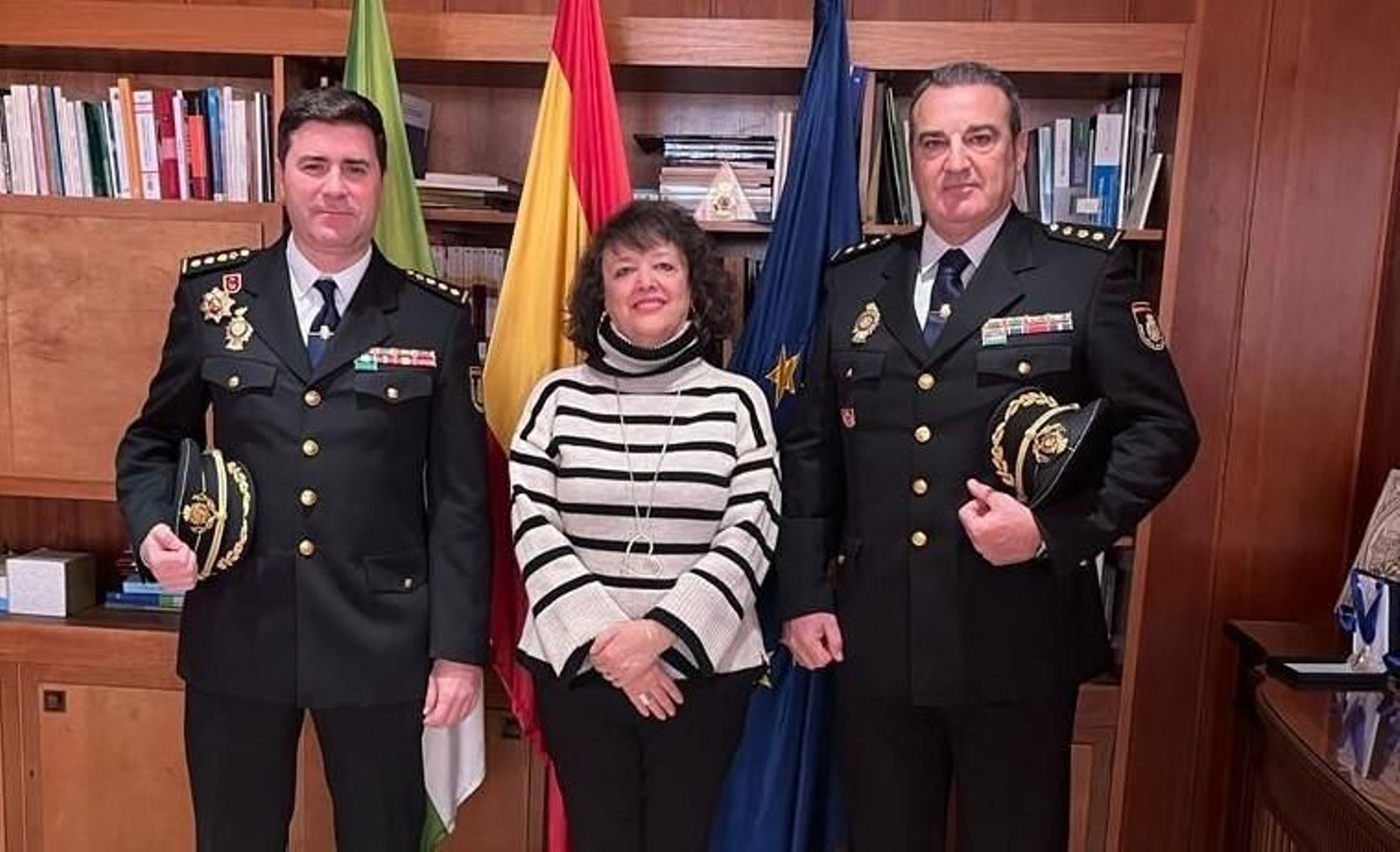 Rafaela Valenzuela recibe al nuevo jefe de la Brigada Provincial de Seguridad Ciudadana.