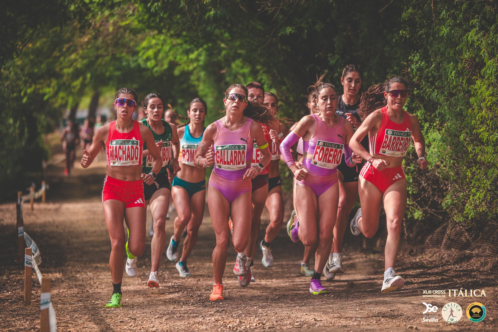 Búscate en las fotos del Cross de Itálica 2025 | 11