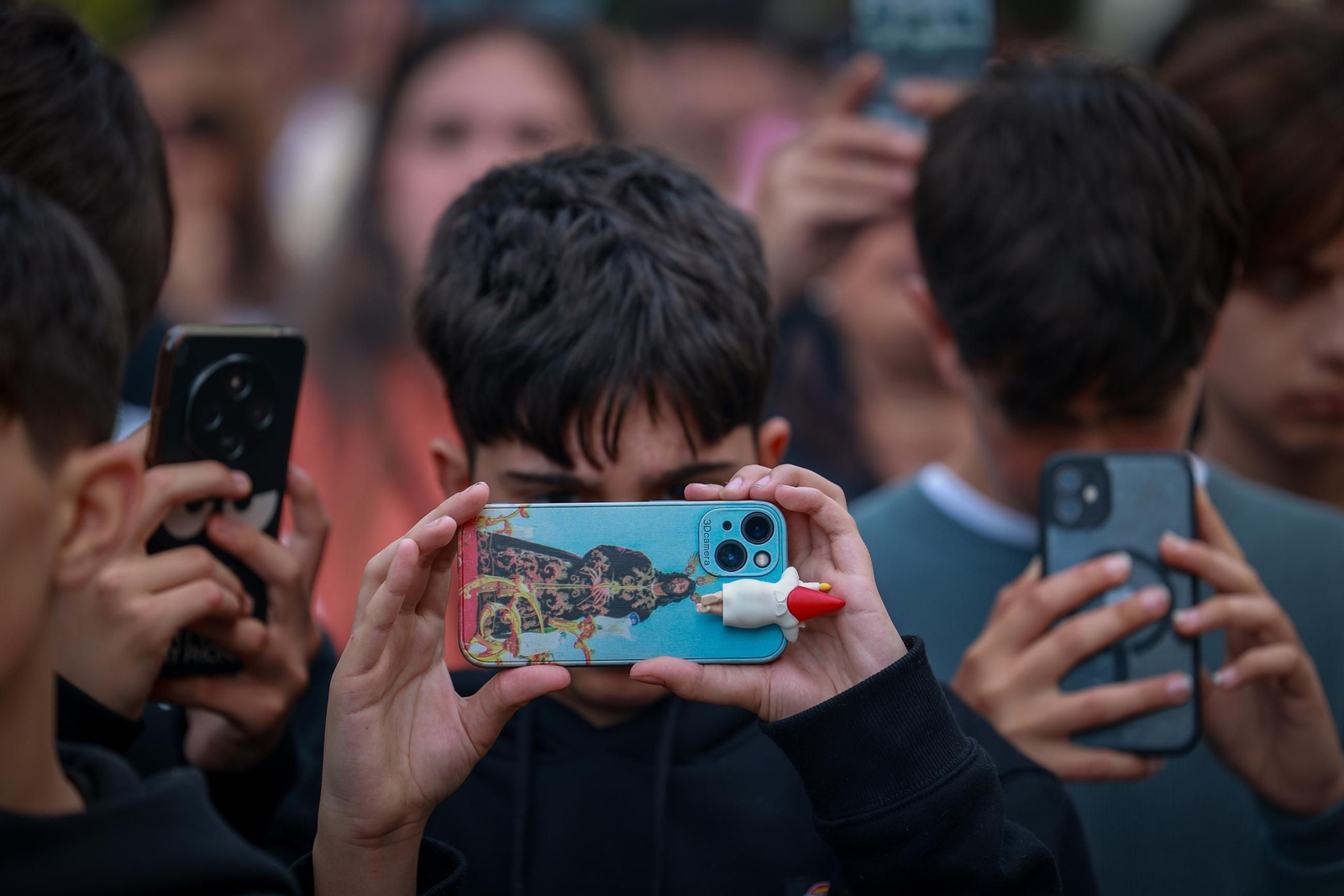 Imágenes de la salida del Prendimiento en la Semana Santa de Cádiz 2025