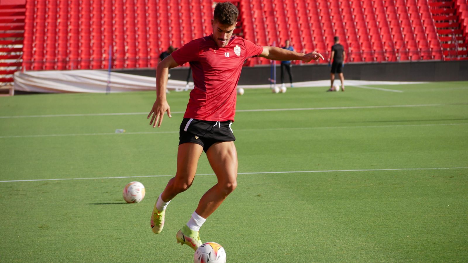 Está por ver si se mantiene la medular habitual o entran jugadores como Portillo, Puigmal o De la Hoz