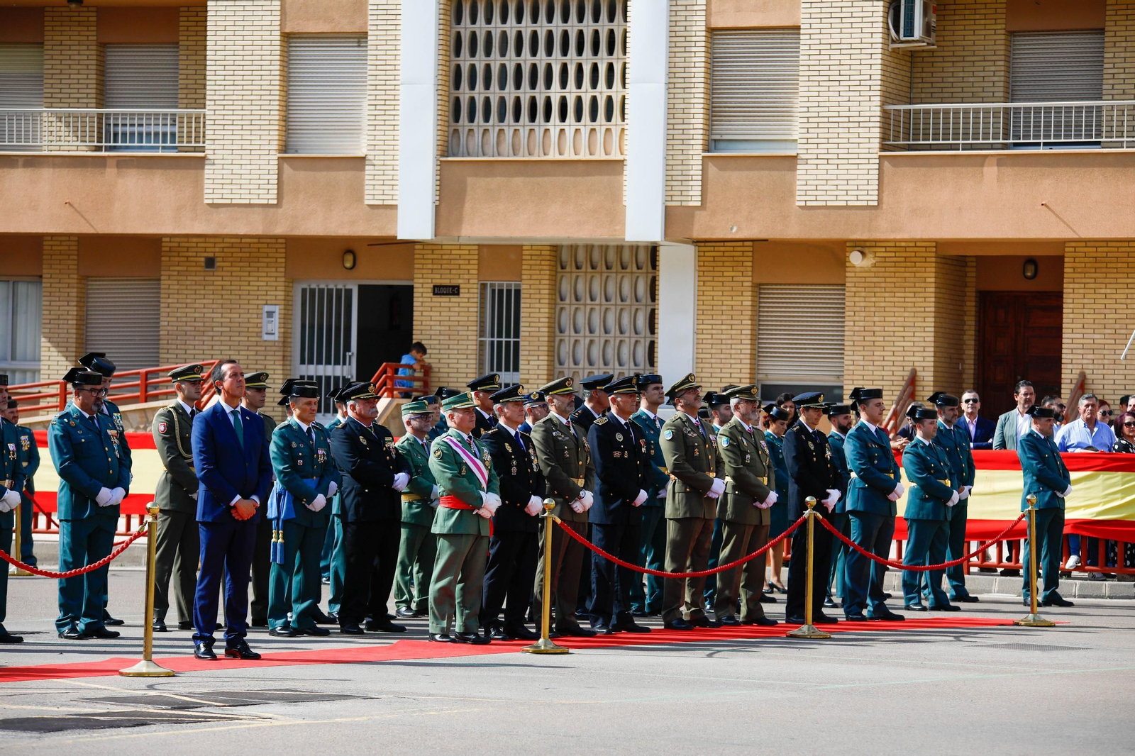 Los actos de la Guardia Civil en honor a la Virgen del Pilar, en imágenes