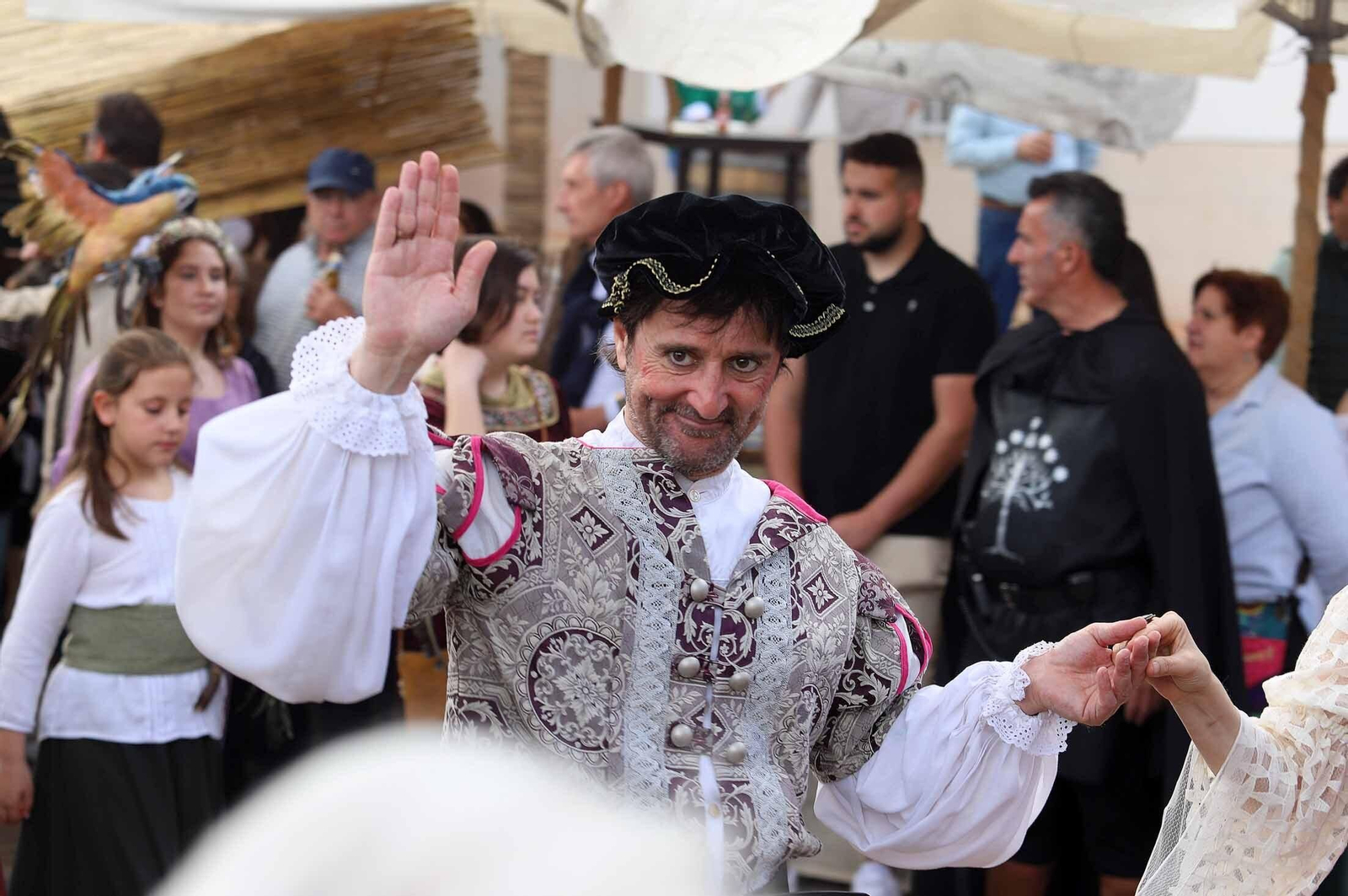 Imágenes del gran ambiente en la Feria Medieval de Palos de la Frontera, Huelva
