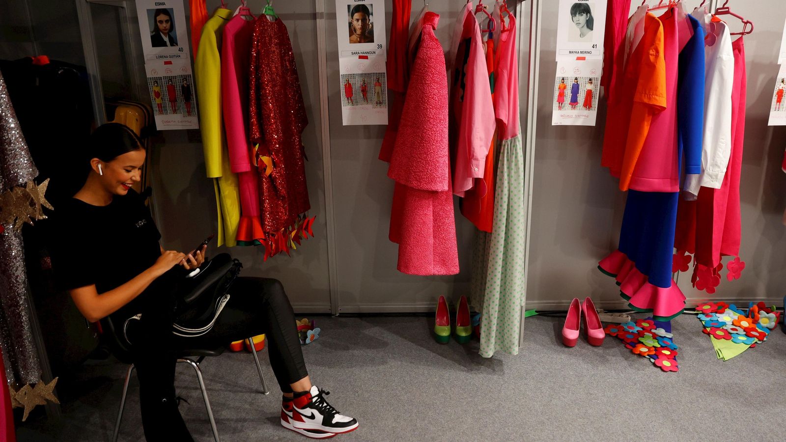 Diseños de De la Prada, preparados para mostrarse al público en la 'Mercedes Benz Fashion Week Madrid'. Diseños de De la Prada, preparados para mostrarse al público en la 'Mercedes Benz Fashion Week Madrid'.