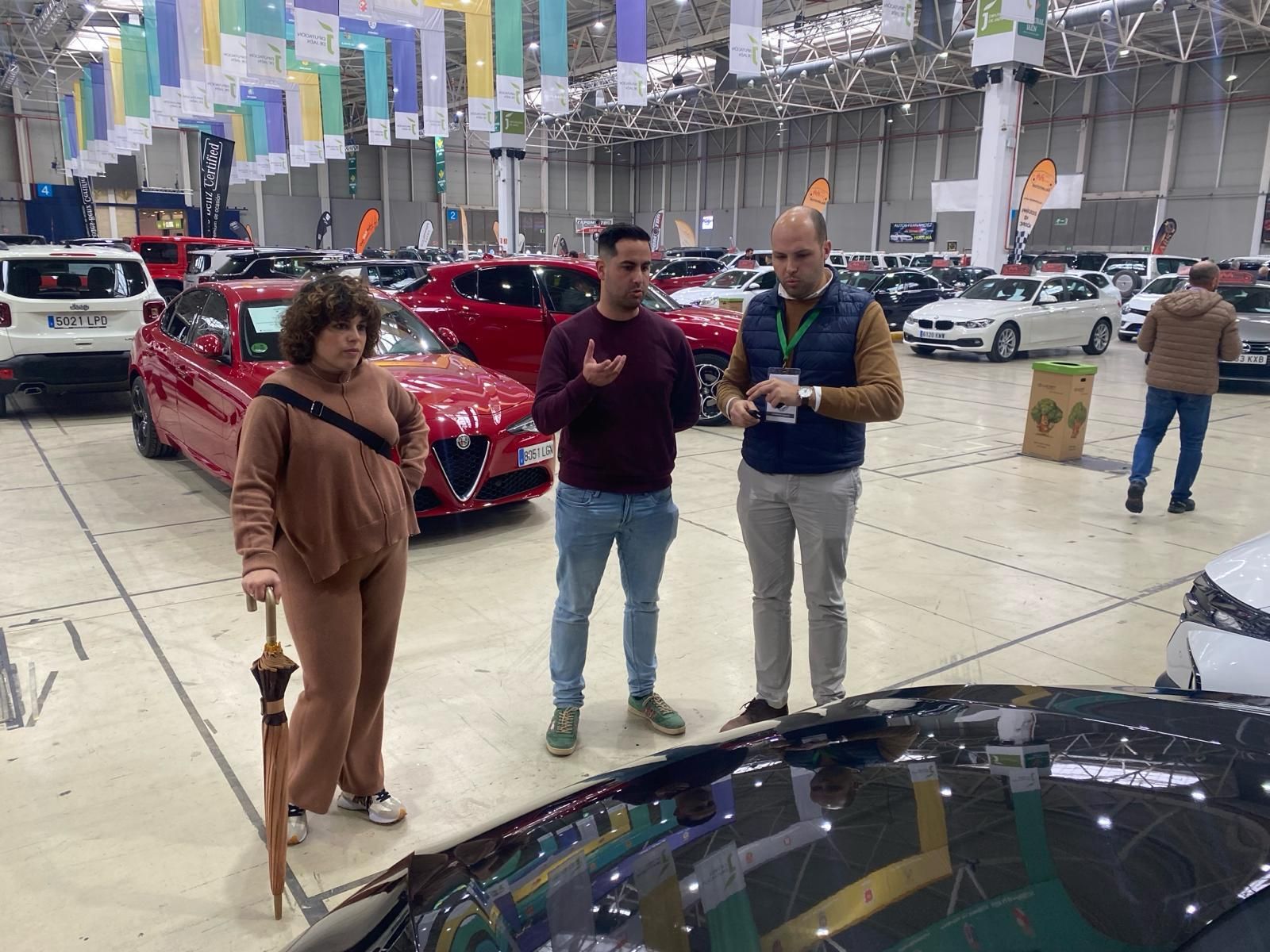 En imágenes: más de 350 coches se exponen en el XVI Salón del Vehículo de Ocasión de Jaén