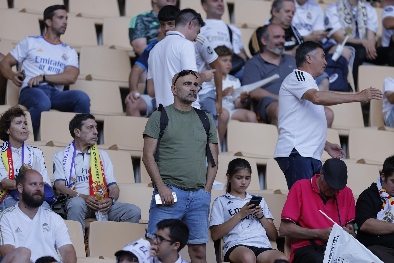 Búscate en las fotos de la final de la Copa del Rey entre el Madrid y el Osasuna