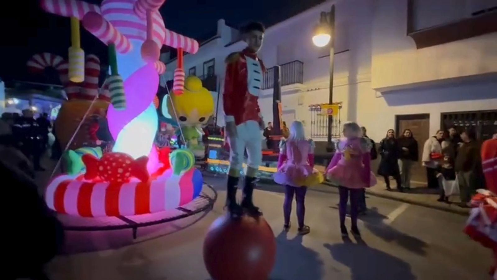 Los Barrios rebosa ilusión en su bienvenida a los Reyes Magos