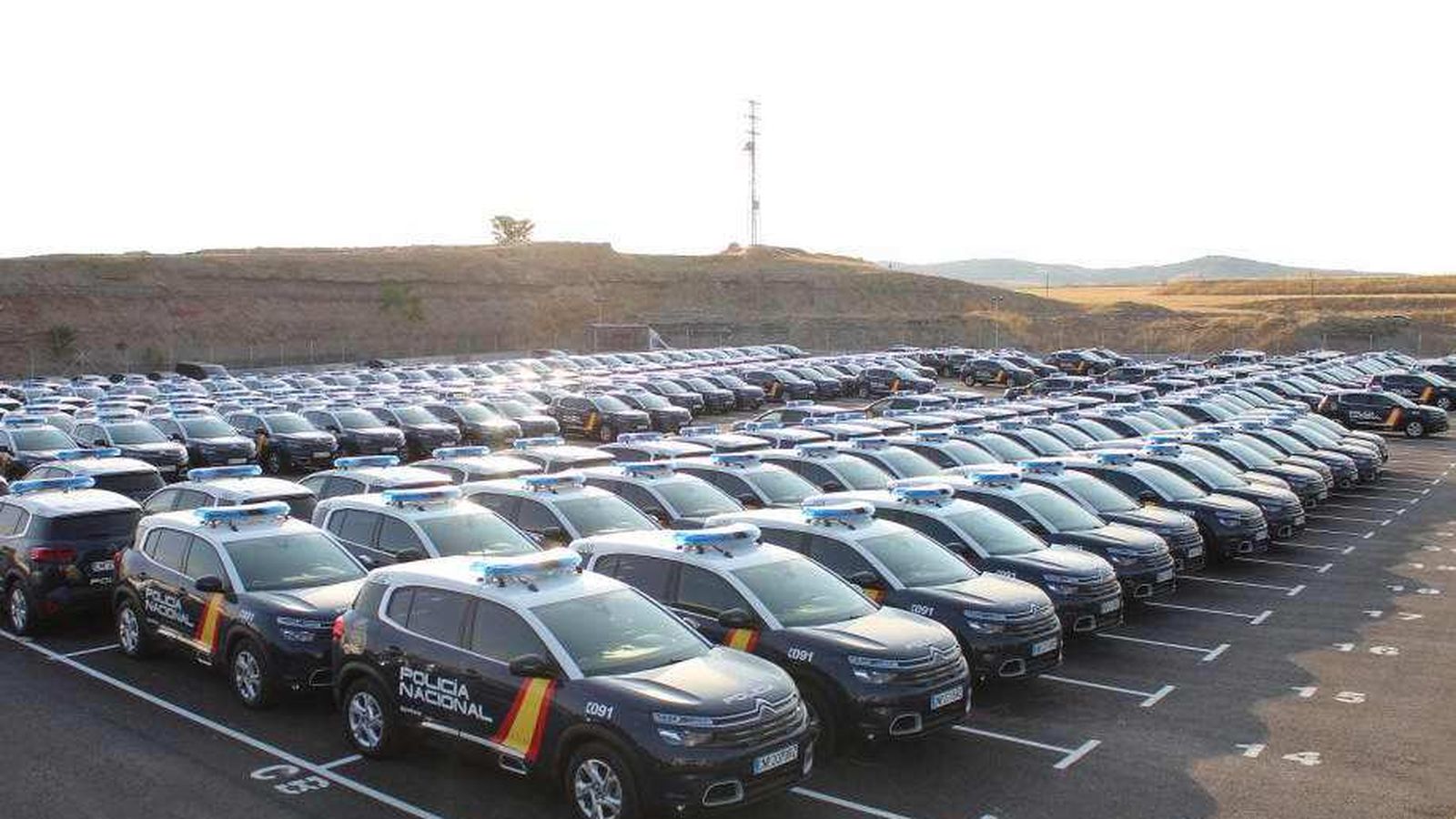 Serán 642 los Citroën C5 Aircross con el motor de 130 CV de gasolina que ya han entrado a formar parte de la flota del CNP.