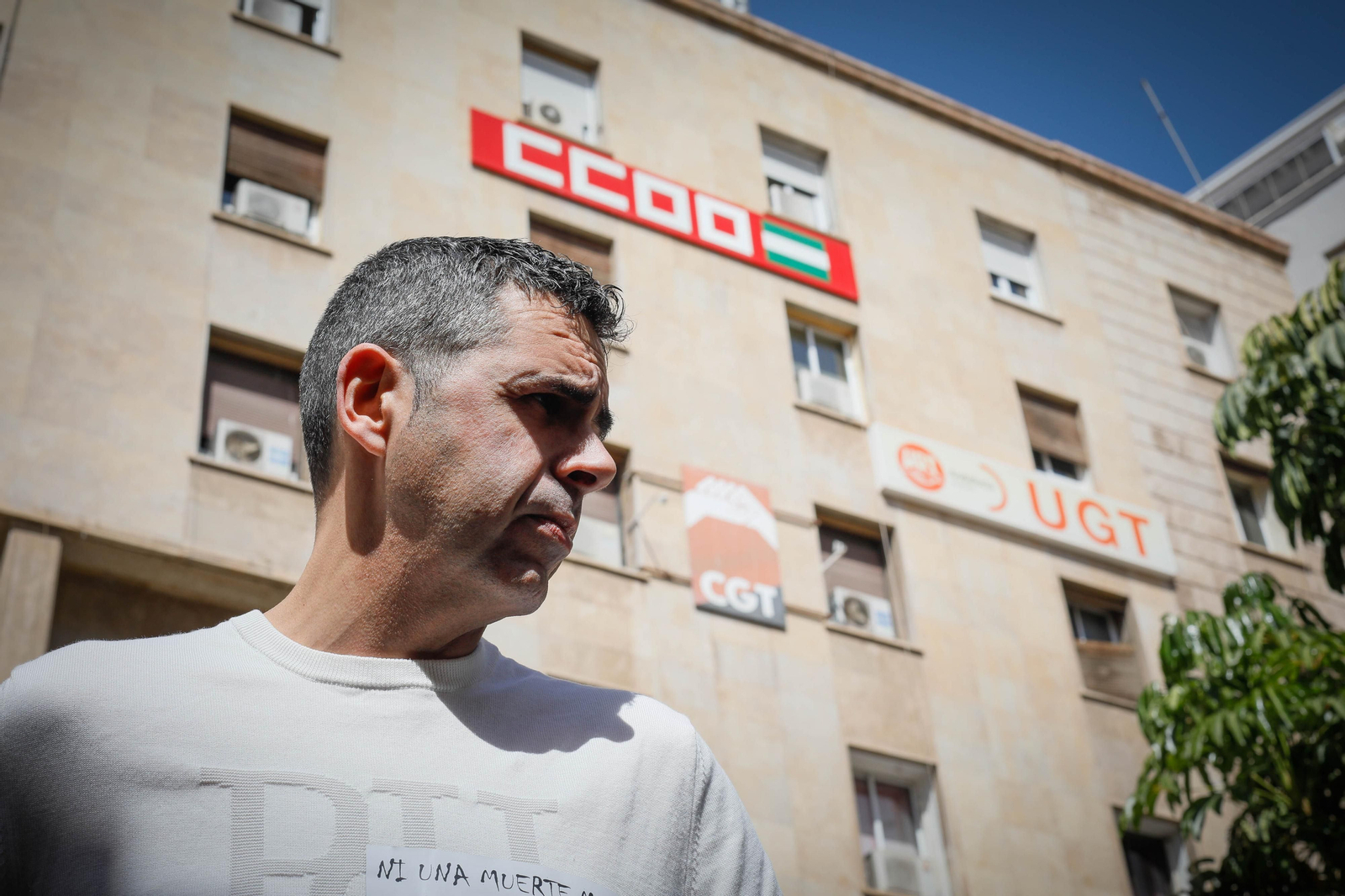 Imágenes de la concentración por muerte de un trabajador en accidente laboral