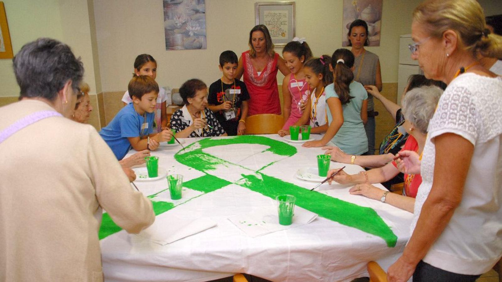 Es fundamental el entorno social y realizar actividades que favorezcan la mente