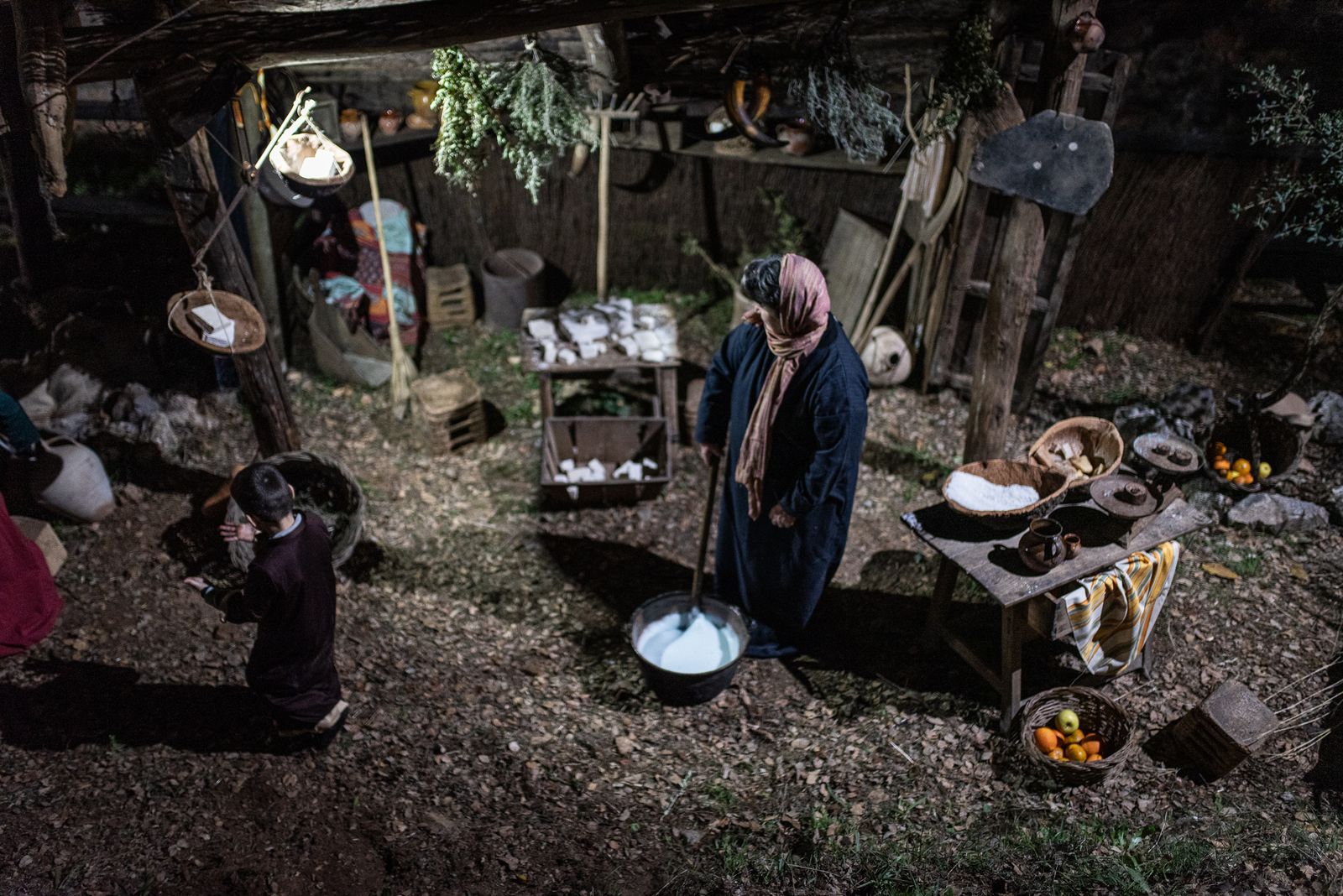 Imágenes: Una visita al Belén viviente de Puerto Moral