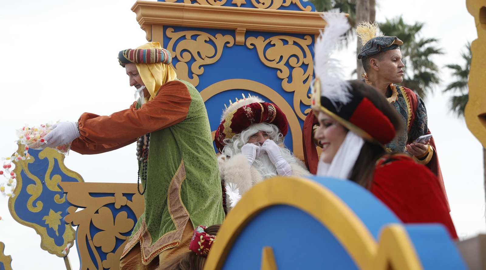 Fotos de la cabalgata de Reyes Magos 2025 en La Línea