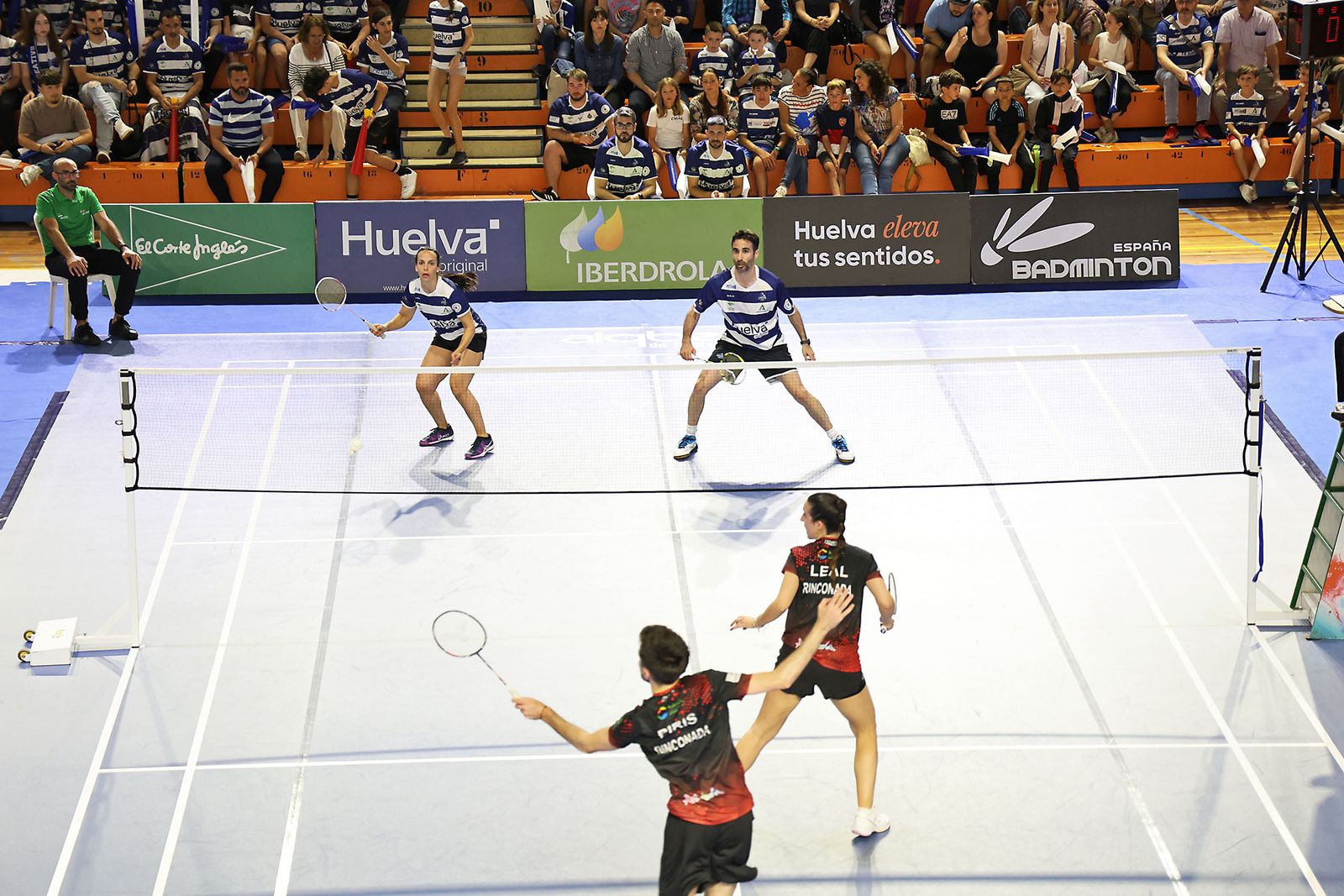 Imágenes de la final de liga de bádminton entre el IES La Orden y La RInconada