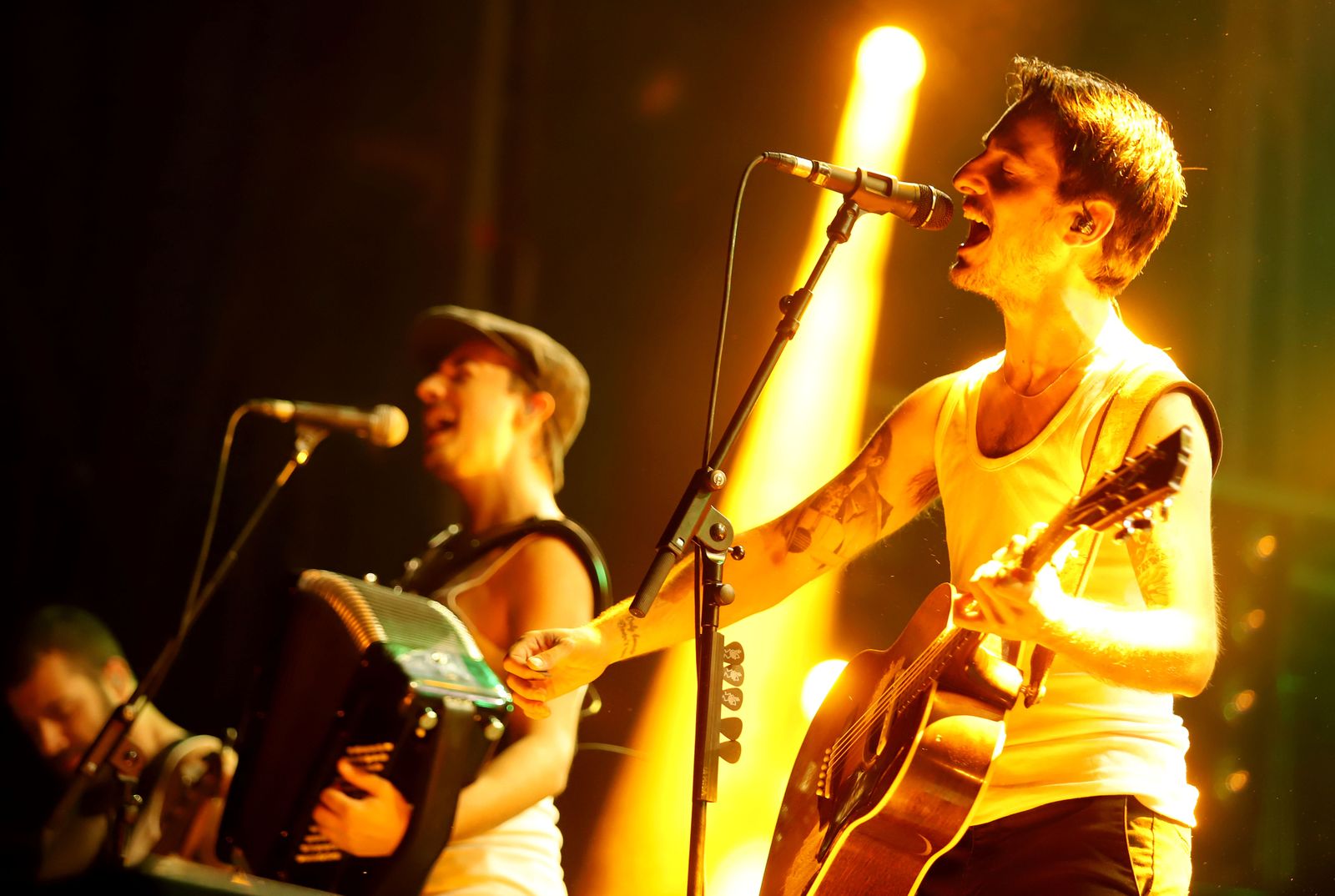 Imágenes del concierto de La M.O.D.A,  en las fiestas Colombinas de Huelva 2019