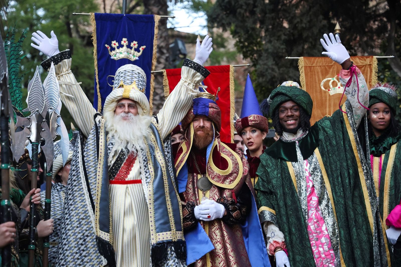Los Reyes Magos llenan Málaga de ilusión tras la lluvia