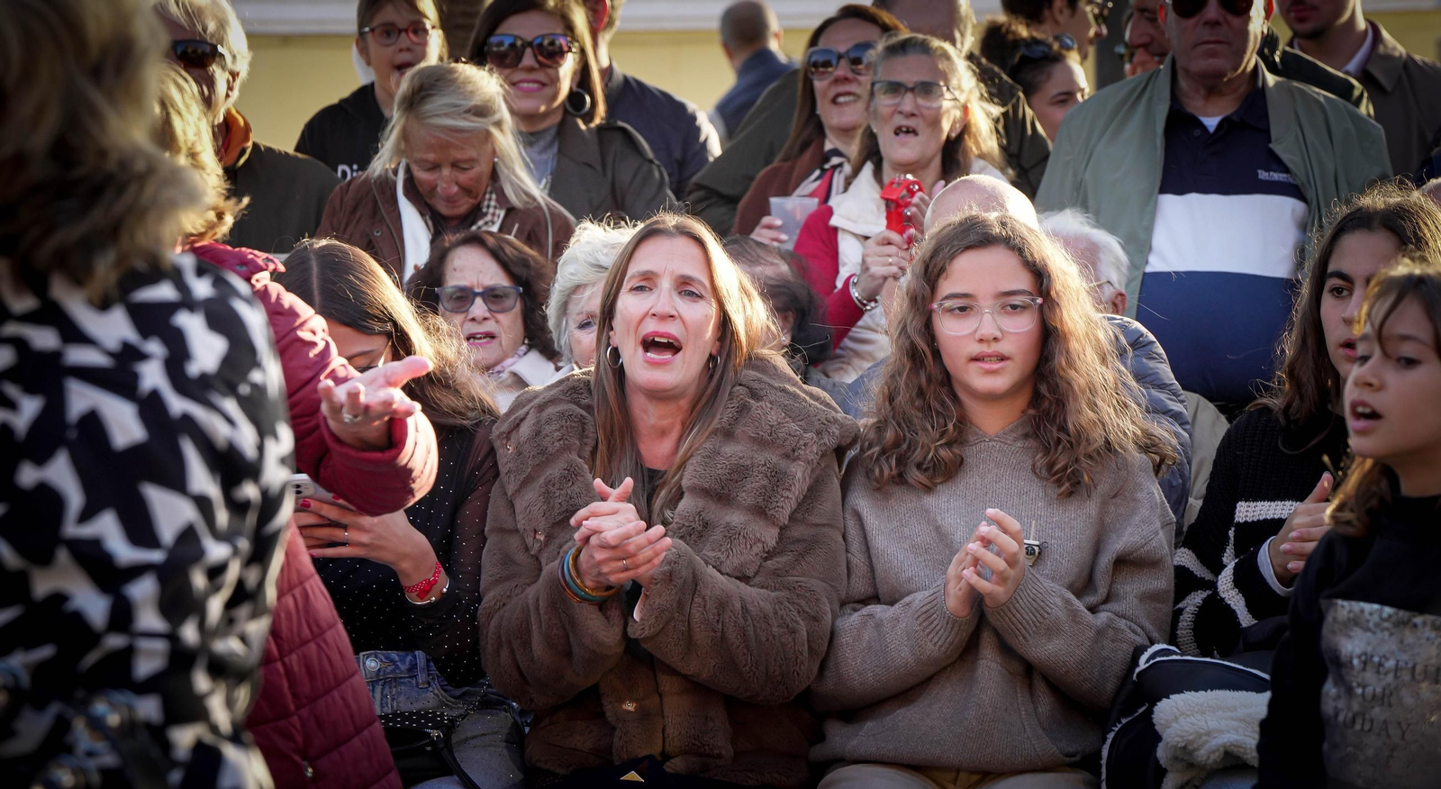 Imágenes del gran ambiente el primer día de zambombas en Jerez