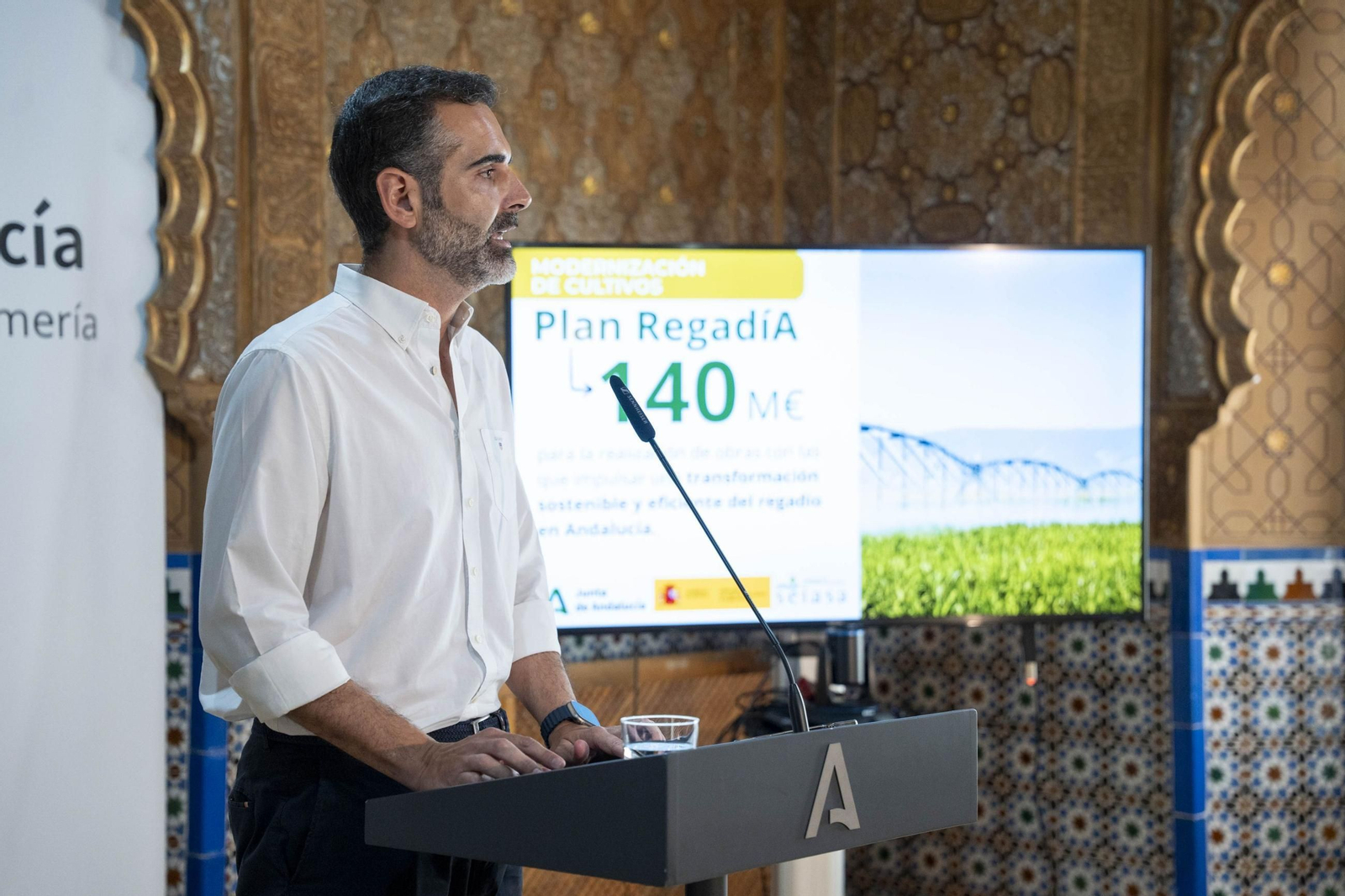 Ramón Fernández Pacheco en la presentación del Plan RegadiA en Almería.
