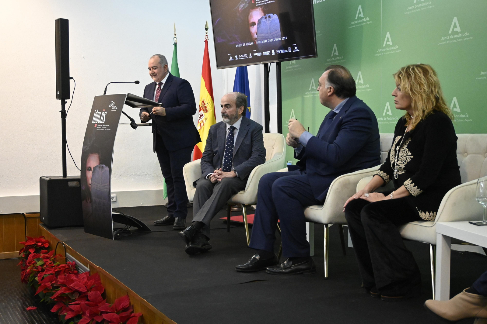 Presentación de la Exposición 'Ídolos. Miradas Milenarias' en el Museo de Huelva, en Imágenes