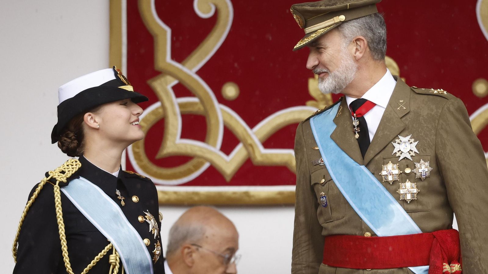 El desfile militar del Día de la Hispanidad, en imágenes
