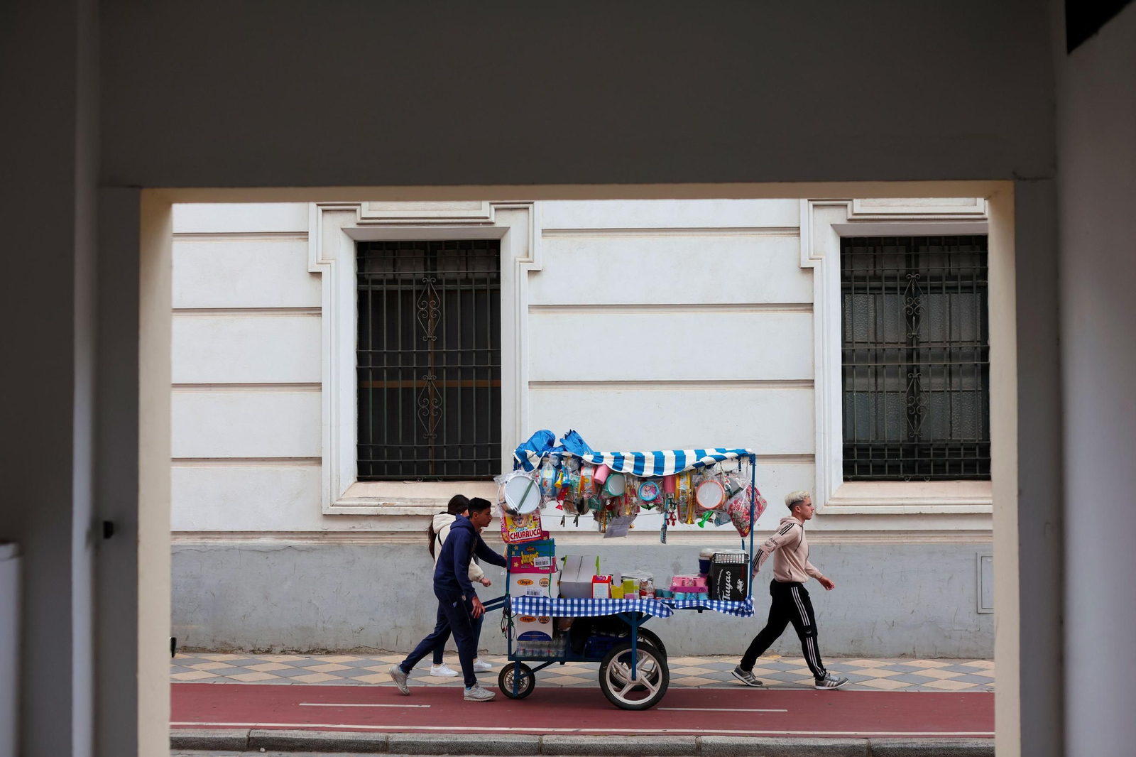 Imágenes de la Hermandad de Salvación en el Martes Santo de Jerez 2025