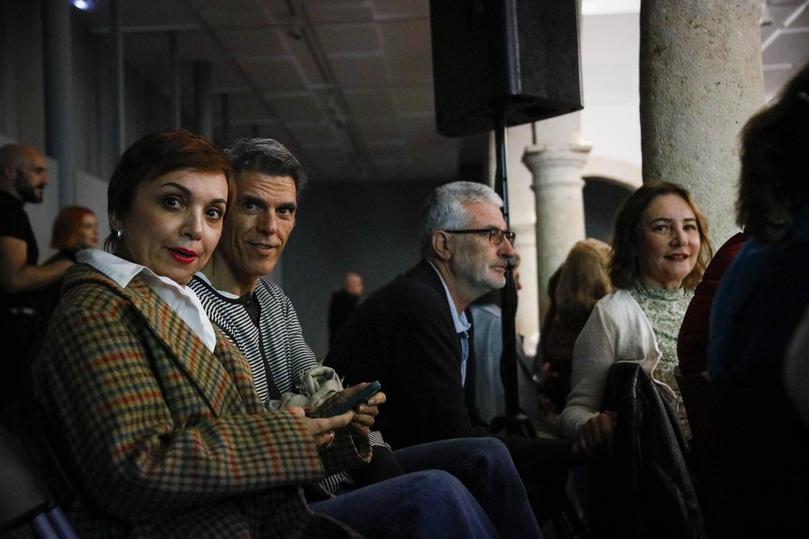 El Centro Andaluz de la Fotografía de Almería presenta el calendario 2025 con la actuación de la bailaora María Moreno, en imágenes