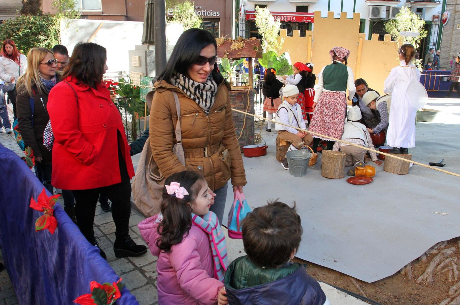 Imágenes del Belén viviente del Colegio María Inmaculada.