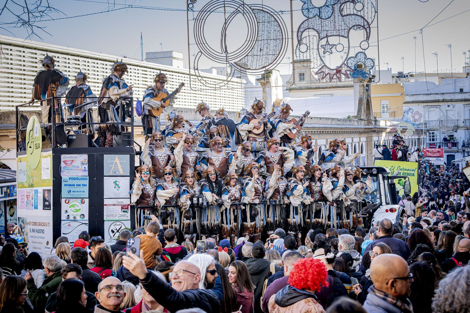 Las mejores imágenes del lunes de Carnaval de Cádiz 2026