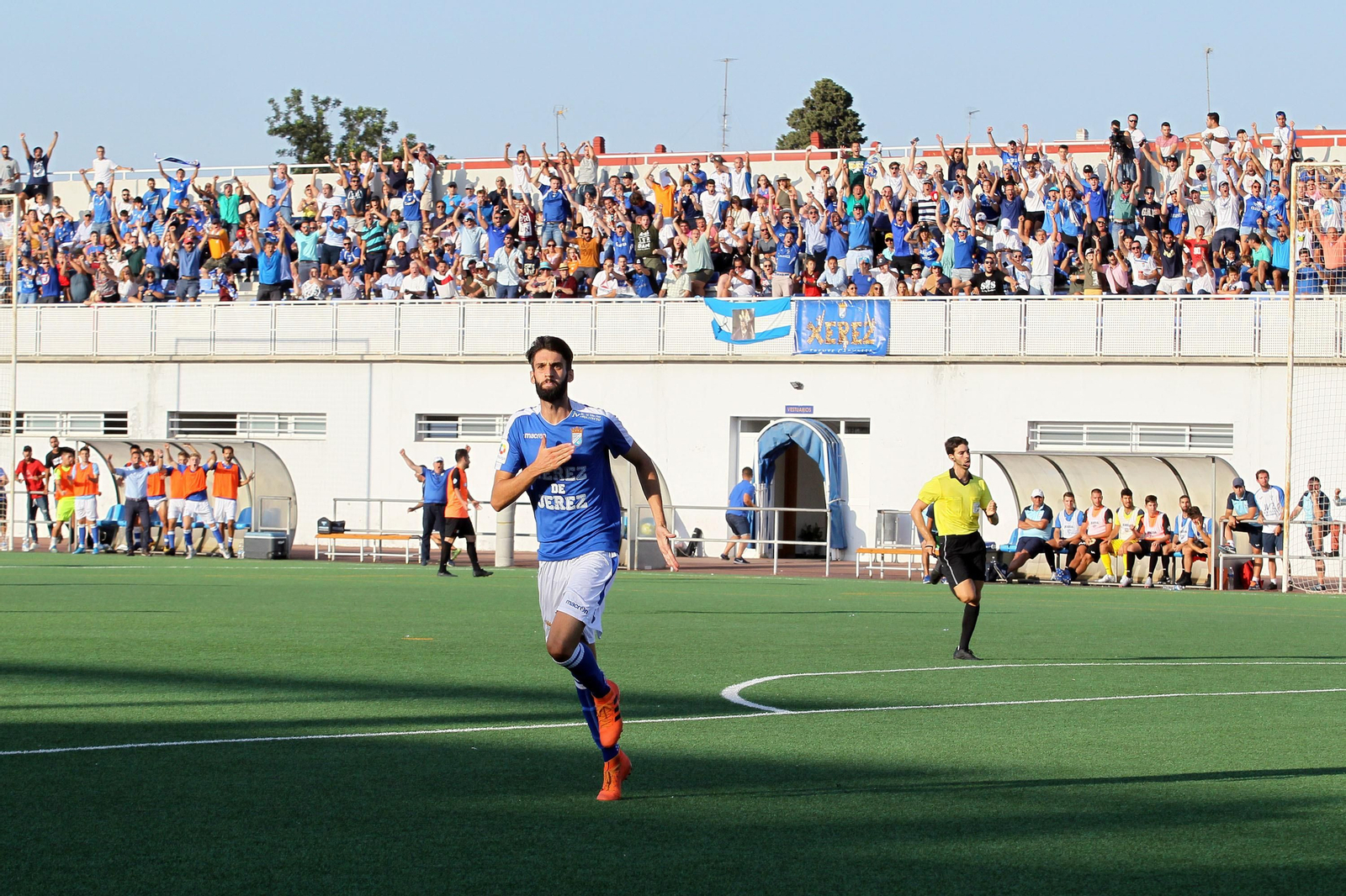 Imágenes del Xerez CD y UB Lebrijana en La Granja